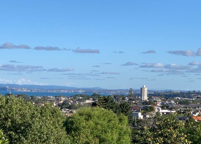  at 44 Parr Terrace, Castor Bay, Auckland