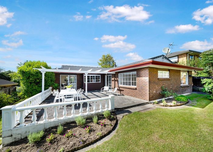  at 19 Palomino Drive, Henderson, Auckland