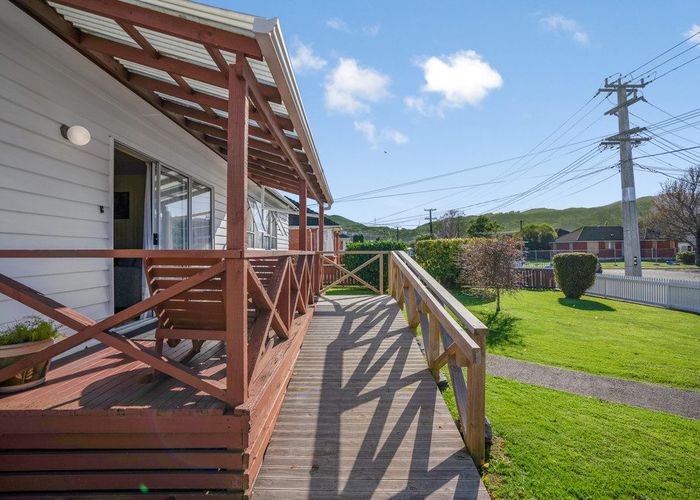  at 19 Davis Crescent, Elderslea, Upper Hutt, Wellington
