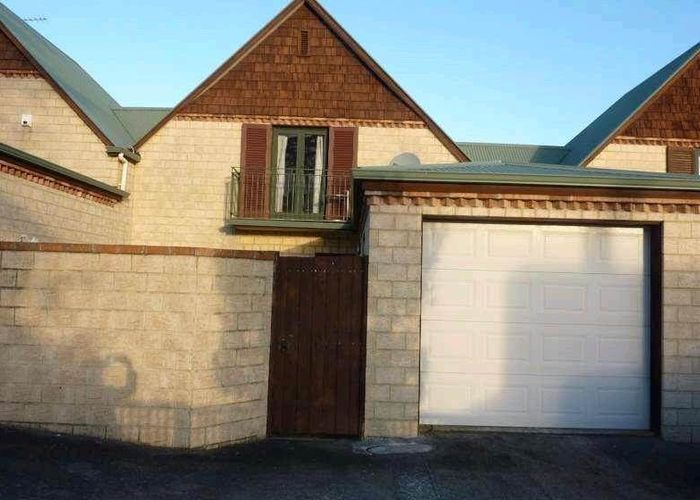  at 2/52 Taharoto Road, Takapuna, Auckland