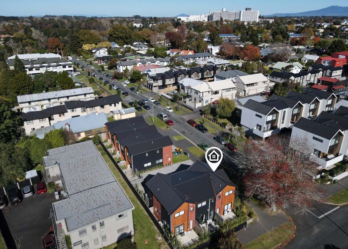  at 3/13 Palmerston Street, Hamilton City Central, Hamilton, Waikato
