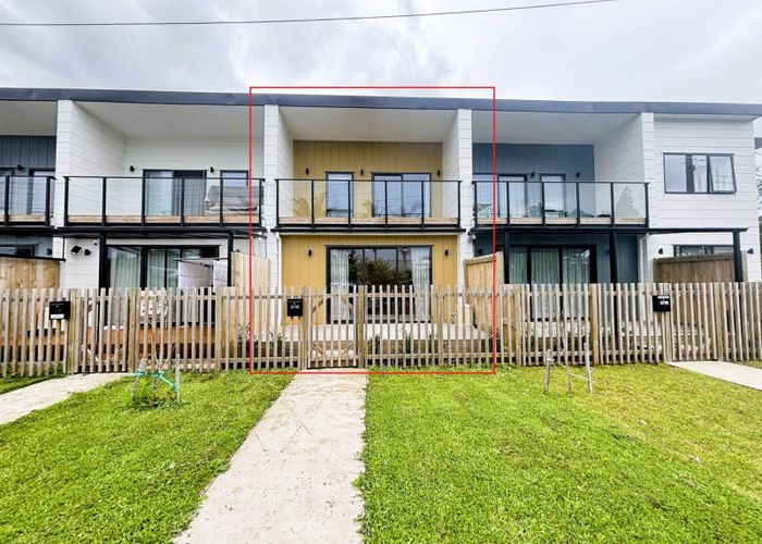  at 3/18 Ranui Avenue, Ranui, Waitakere City, Auckland