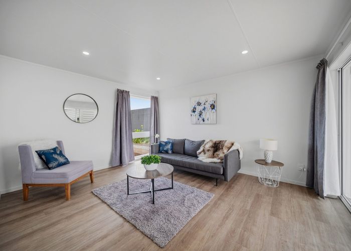  at 5 Kirkella Crescent, Mangere East, Manukau City, Auckland