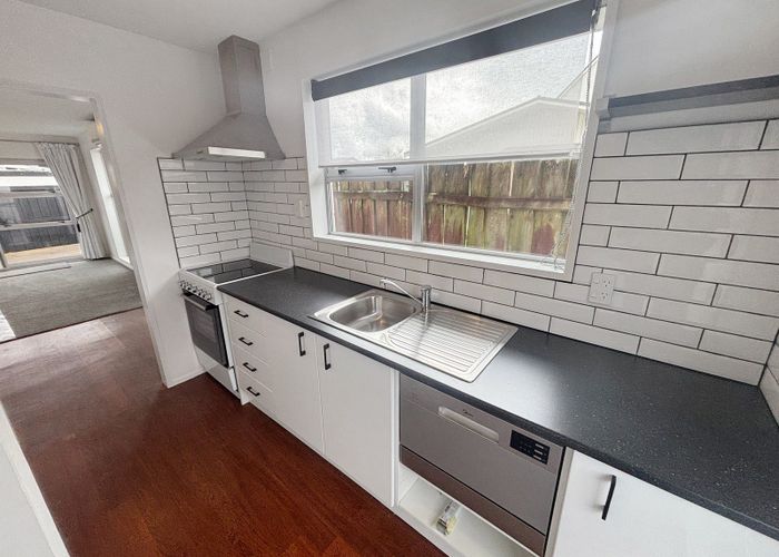  at 2/145b Clarence Street, Riccarton, Christchurch City, Canterbury