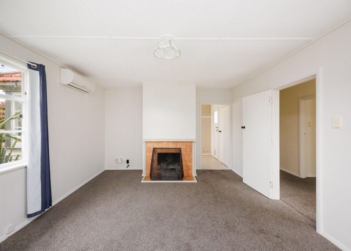  at 12 Tweed Street, Roslyn, Palmerston North, Manawatu / Whanganui