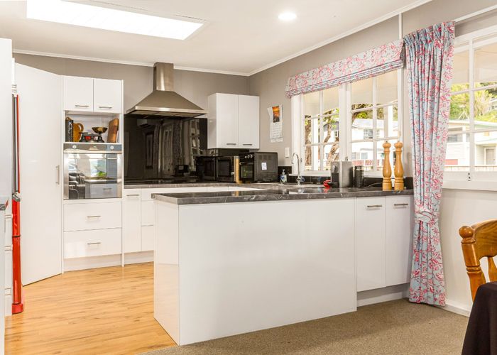  at 7 Luff Place, Whitby, Porirua, Wellington