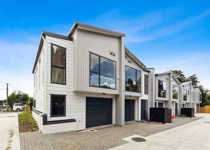  at Lot 4/10 Powell Place, Henderson, Waitakere City, Auckland
