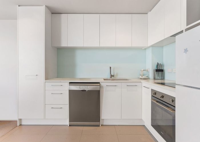  at 606/3 Rose Garden Lane, Albany, North Shore City, Auckland