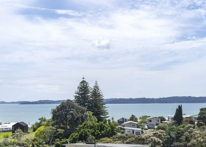  at 16 Omana Heights Drive, Maraetai, Auckland