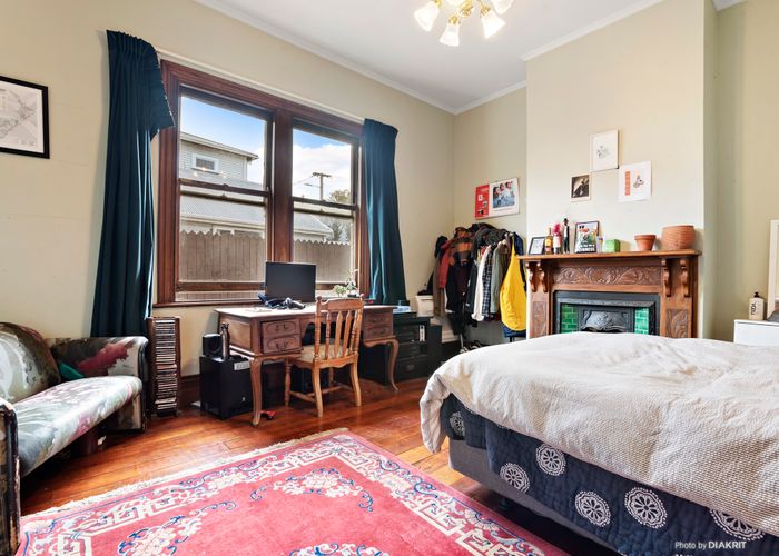  at 5 Howard Street, Mount Cook, Wellington