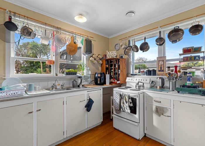 at 16 Pomaria Road, Henderson, Waitakere City, Auckland