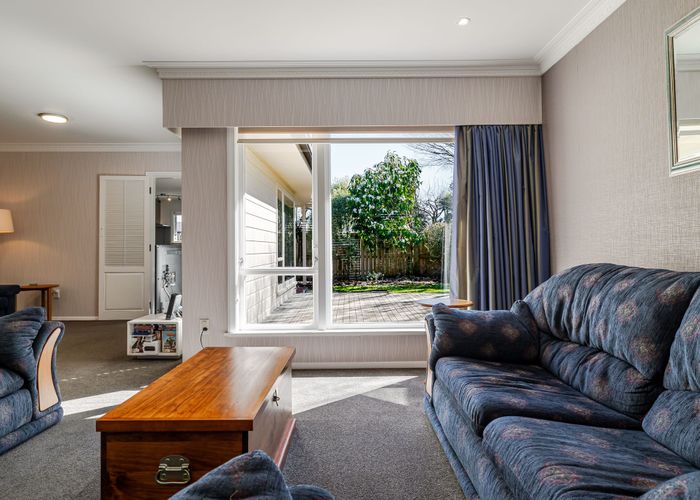  at 2 Linmor Place, Hokowhitu, Palmerston North, Manawatu / Whanganui