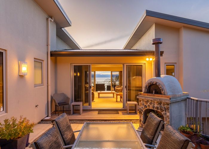  at 6 Arthur Vista, Atawhai, Nelson, Nelson / Tasman