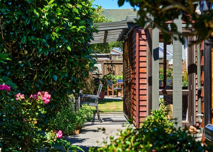  at 2/70 Hautana Street, Woburn, Lower Hutt