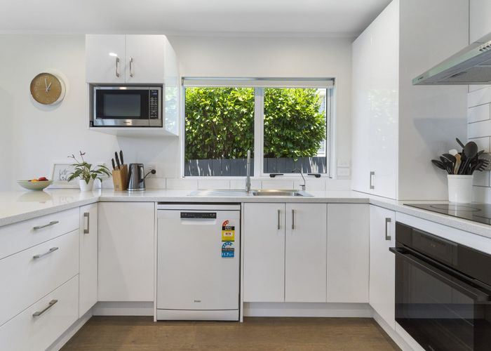  at 1/260 Birkdale Road, Birkdale, Auckland