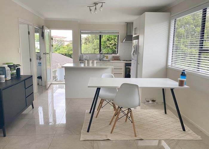  at 1/15 Contessa Drive, Glenfield, Auckland