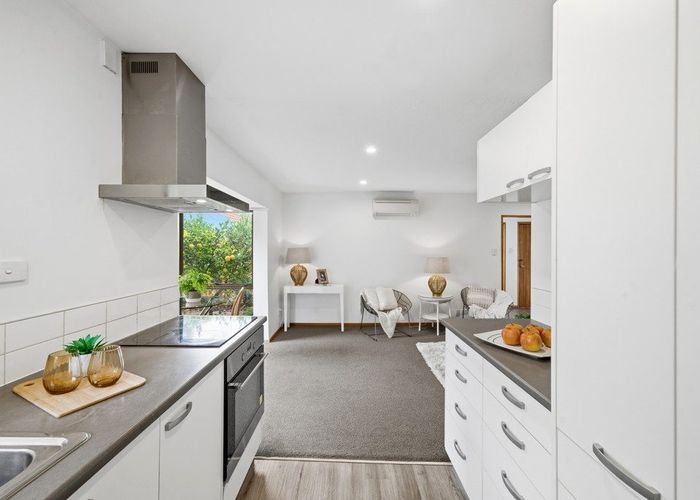  at 6/4 Broadbent Street, Riccarton, Christchurch City, Canterbury