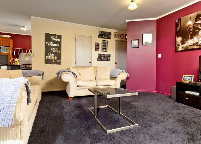  at 13A Becroft Drive, Forrest Hill, Auckland