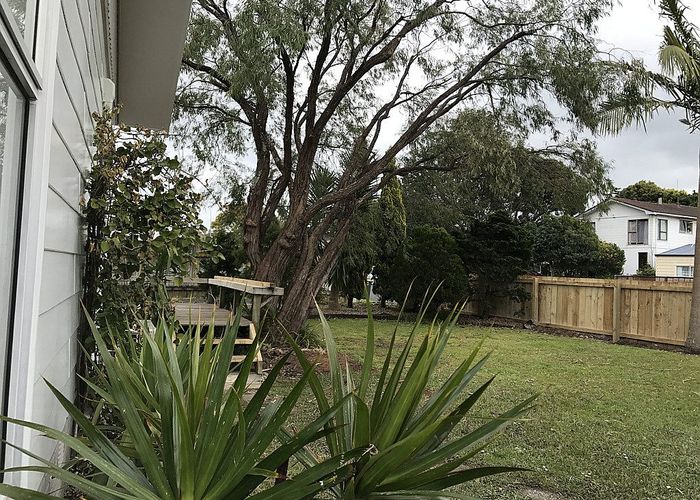  at 62 Casuarina Road, Half Moon Bay, Manukau City, Auckland