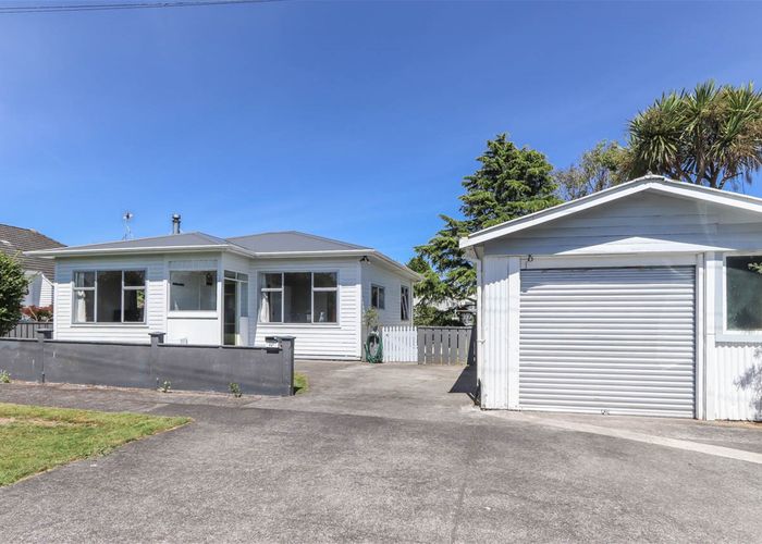  at 10 MAHOE ST, Inglewood, INGLEWOOD