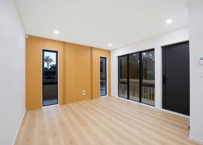  at 114A Carnoustie Drive, Wattle Downs, Manukau City, Auckland