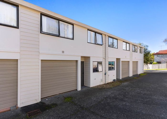  at 35F Fields Parade, Oteha, North Shore City, Auckland