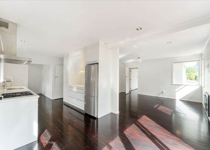  at 5 Ball Place, Mount Roskill, Auckland City, Auckland