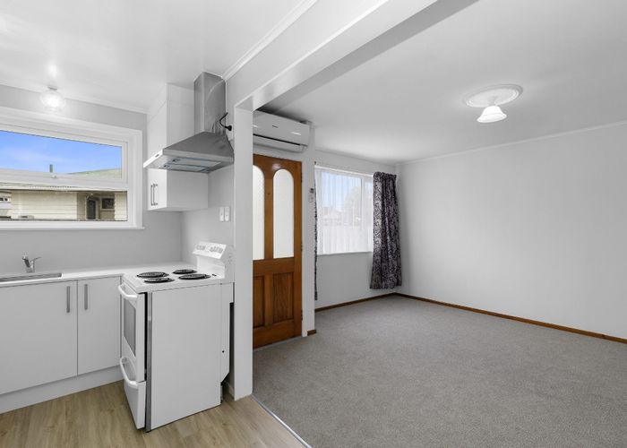  at 8A Stamford Grove, Avalon, Lower Hutt, Wellington