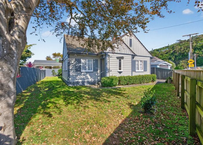  at 34 Riddlers Crescent, Petone, Lower Hutt, Wellington