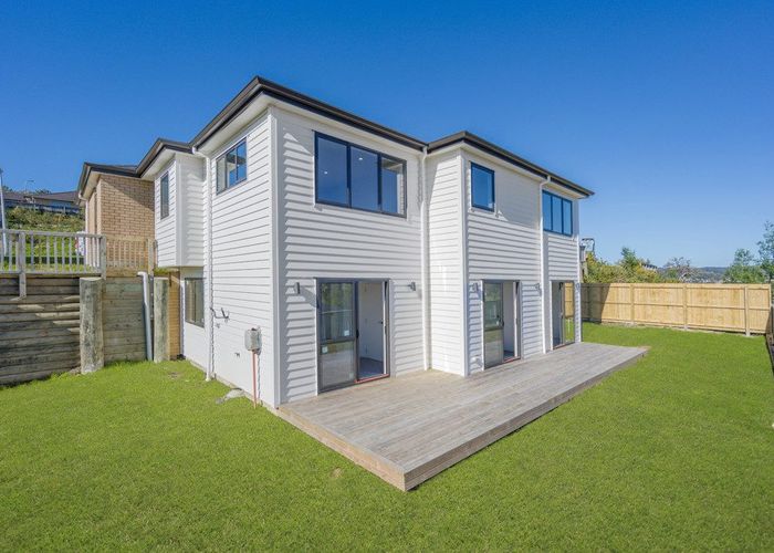  at 11 Mara Way, Sunnyvale, Waitakere City, Auckland