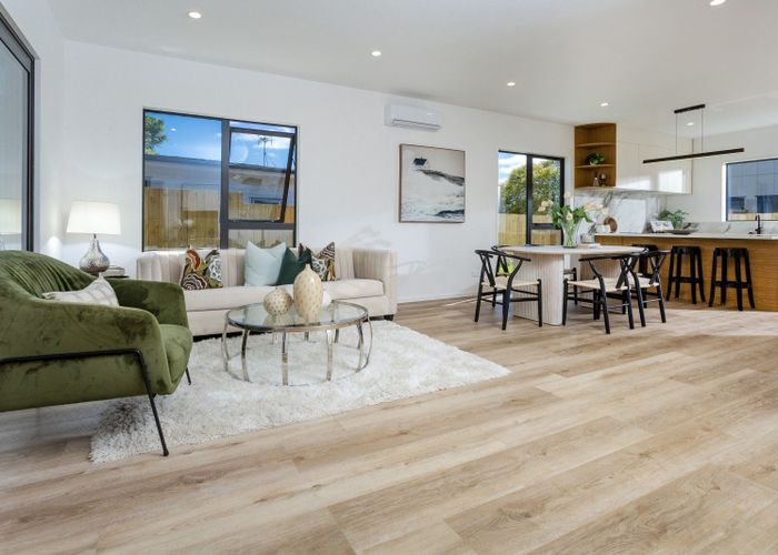  at A-E/32 Ludlow Terrace, Totara Vale, North Shore City, Auckland