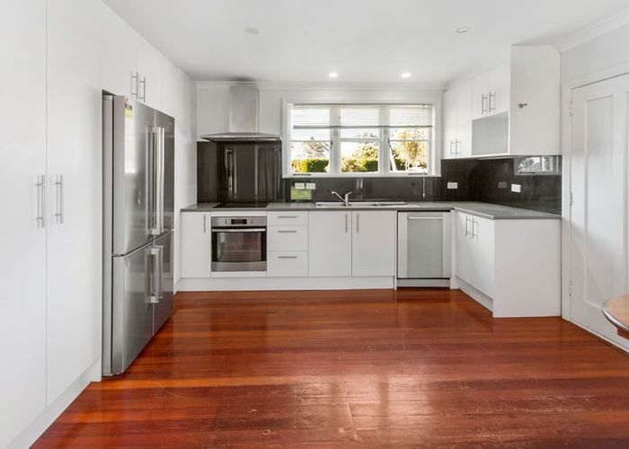  at 26 Kawau Road, Greenlane, Auckland City, Auckland
