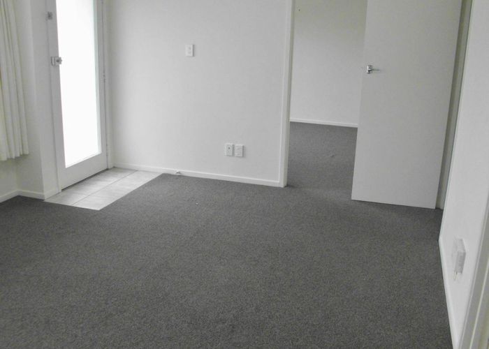  at 2/16 Karaka Street, Takapuna, Auckland