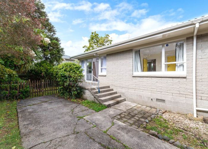  at 4/47 Woodside Road, Massey, Auckland