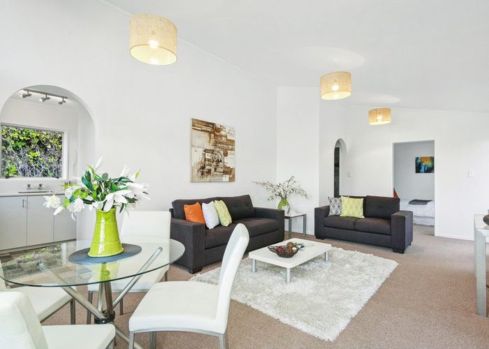  at 24 Fyvie Avenue, Tawa, Wellington