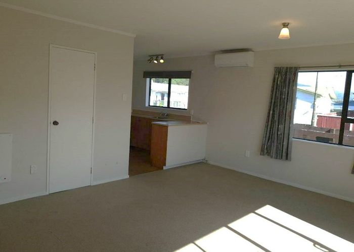  at 8A Weymouth Grove, Wainuiomata, Lower Hutt