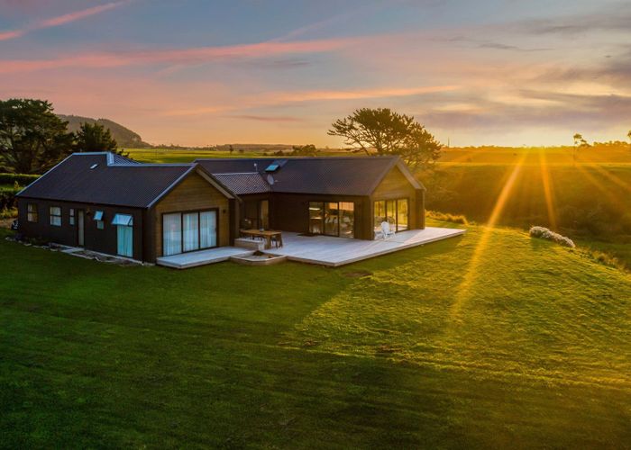  at 1356C South Road, Oakura, New Plymouth