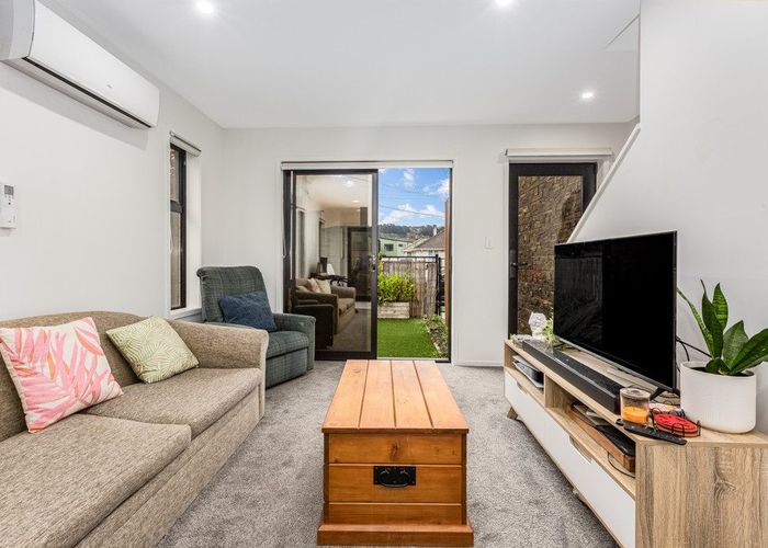  at 2/3 Johnston Grove, Taita, Lower Hutt, Wellington