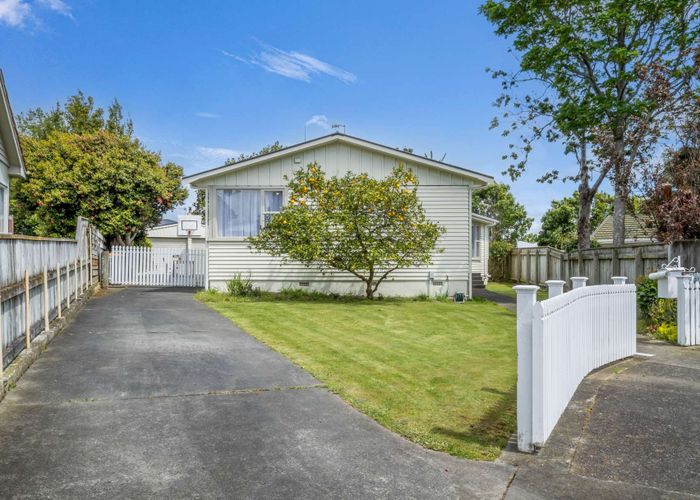  at 14 Antrim Place, Hokowhitu, Palmerston North, Manawatu / Whanganui