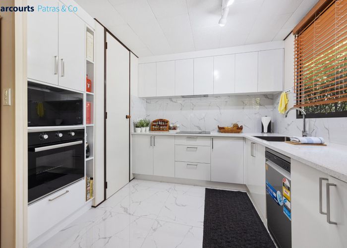  at 2/9 Portage Road, Mount Wellington, Auckland City, Auckland