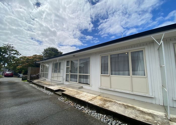  at 2/17 Torrens Road, Hillmorton, Christchurch City, Canterbury