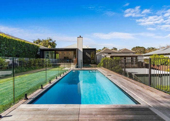  at 27 Wynyard Road, Mount Eden, Auckland City, Auckland