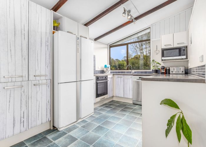  at 220 MAIN RD South, RAUMATI, PARAPARAUMU