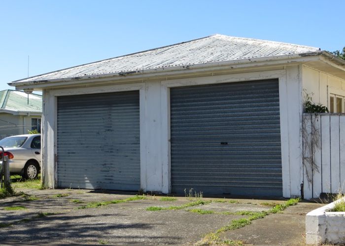  at 44 Wood Street, Takaro, Palmerston North