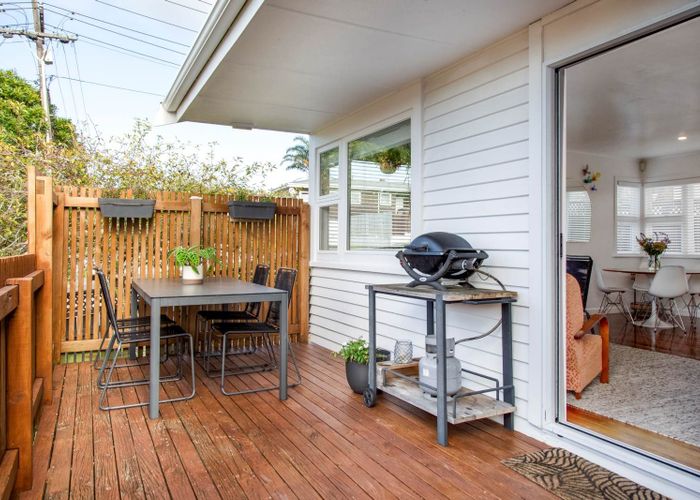  at 2 Cradock Street, Avondale, Auckland City, Auckland