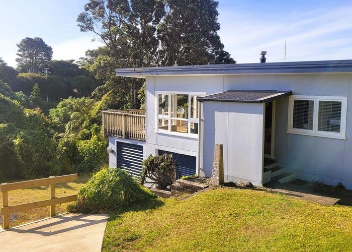 at 12 Takarei Terrace, Mokau, New Plymouth, Taranaki