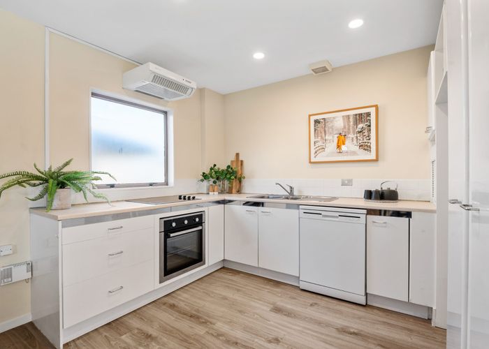  at 6/7 Harlston Road, Mount Albert, Auckland