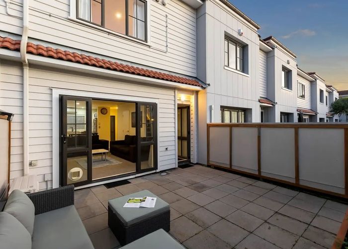  at 18/1 Harrison Road, Mount Wellington, Auckland City, Auckland