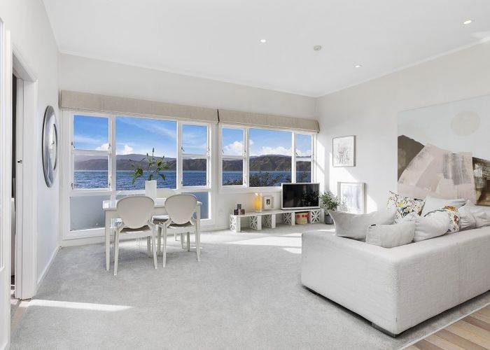  at 147 Marine Parade, Seatoun, Wellington