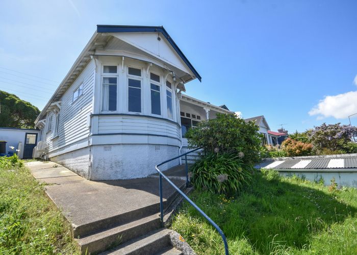  at 176 South Road, Caversham, Dunedin
